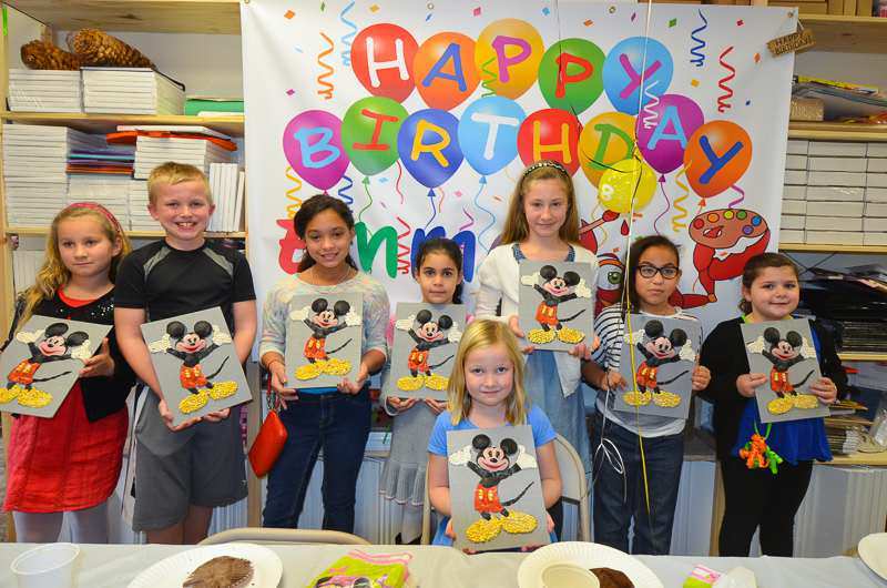 Celebrating Birthday at Art Fun Studio with unique art project