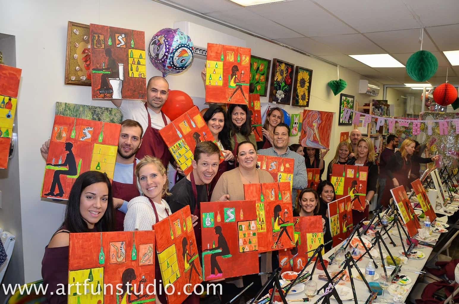 Sip and paint group picture